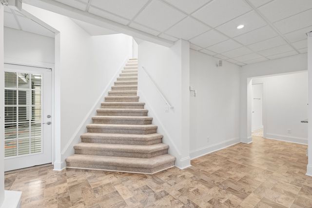 828 Woodburn Dr, Brentwood, TN 37027