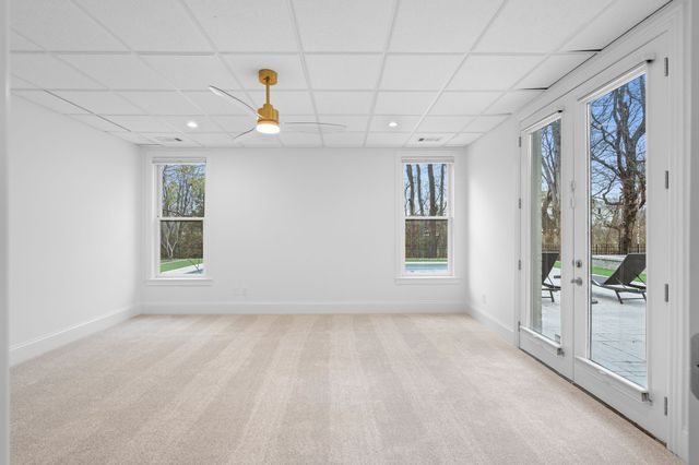 828 Woodburn Dr, Brentwood, TN 37027