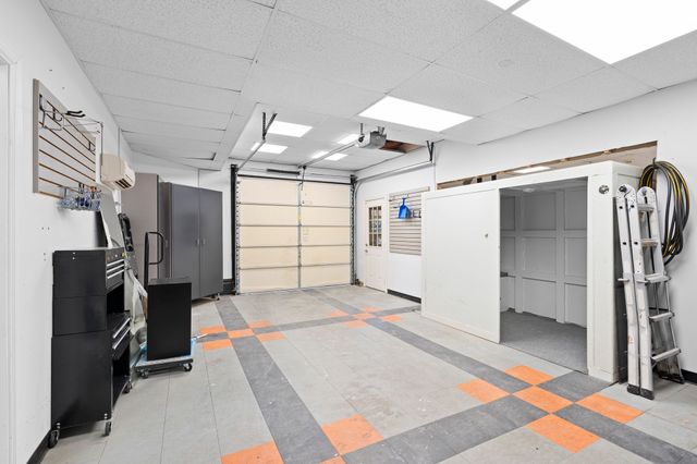 828 Woodburn Dr, Brentwood, TN 37027