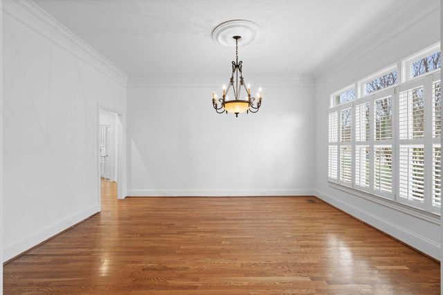 828 Woodburn Dr, Brentwood, TN 37027