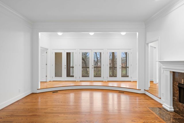 828 Woodburn Dr, Brentwood, TN 37027