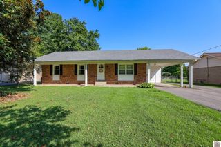 3423 Pines Rd, Paducah, KY 42001