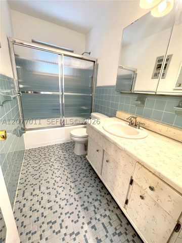 441 Collins Ave 30, Miami Beach, FL 33139