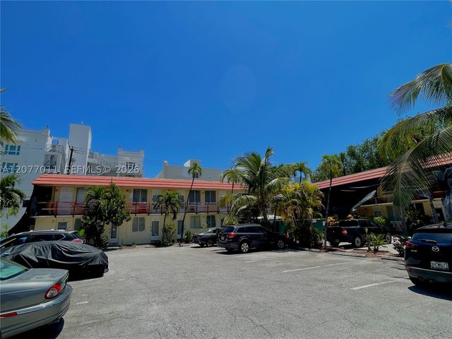 441 Collins Ave 30, Miami Beach, FL 33139