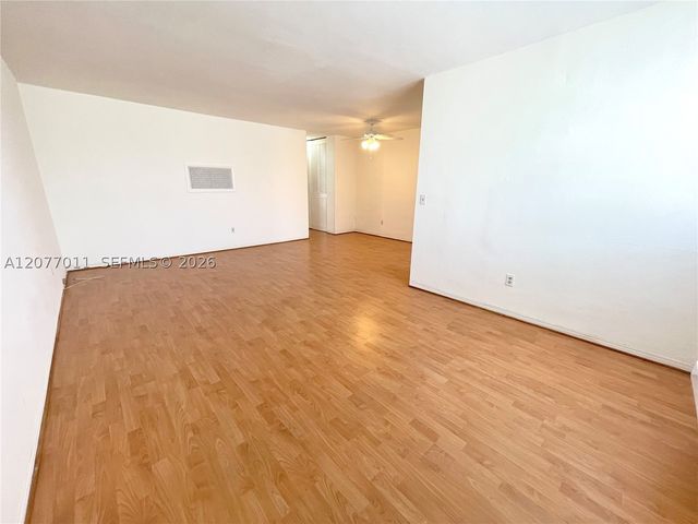 441 Collins Ave 30, Miami Beach, FL 33139
