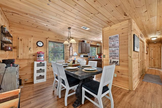 241 Mystic Lane, Blue Ridge, IA 50513