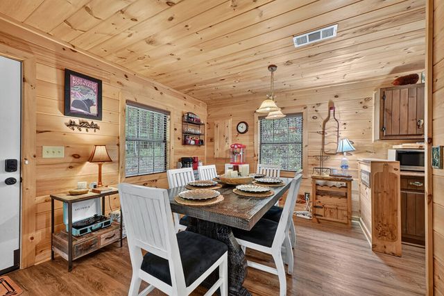 241 Mystic Lane, Blue Ridge, IA 50513