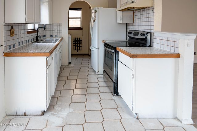 2030 Embassy Drive, Las Cruces, NM 88005