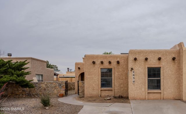 2030 Embassy Drive, Las Cruces, NM 88005