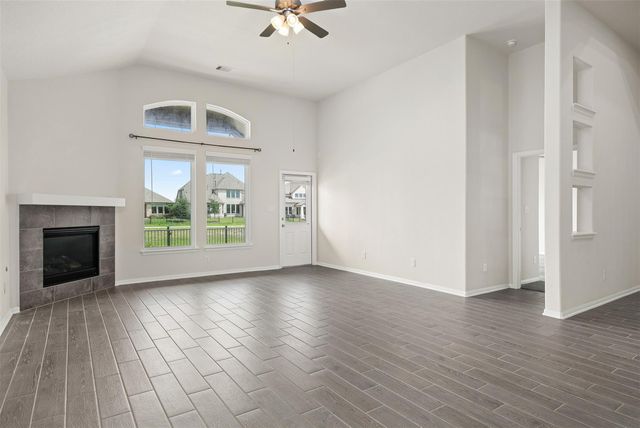 2733 Arbor Edge Crossing, Texas City, TX 77568