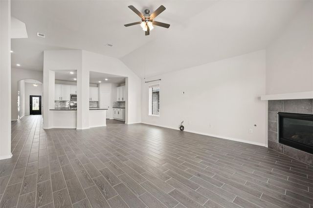2733 Arbor Edge Crossing, Texas City, TX 77568