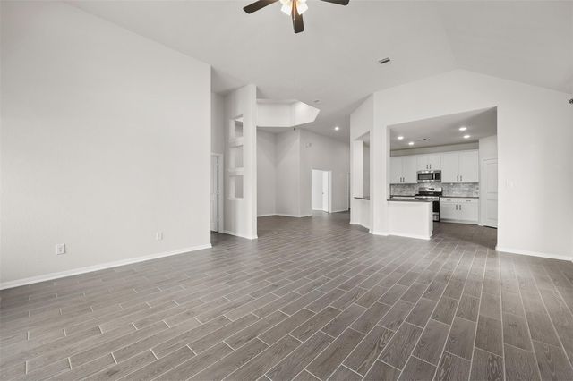 2733 Arbor Edge Crossing, Texas City, TX 77568