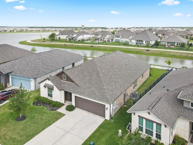 2733 Arbor Edge Crossing, Texas City, TX 77568