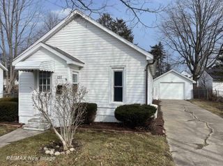 131 S Melze Street, Merrill, MI 48637