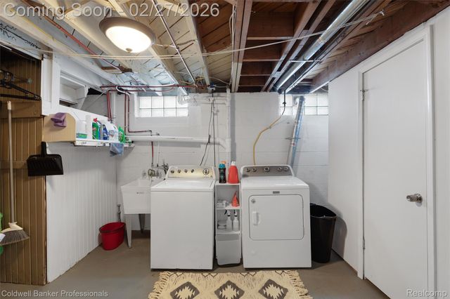 2427 Harvard Road, Berkley, MI 48072