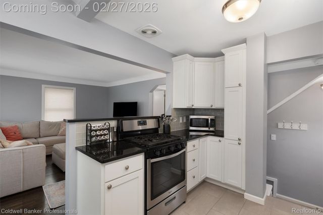 2427 Harvard Road, Berkley, MI 48072