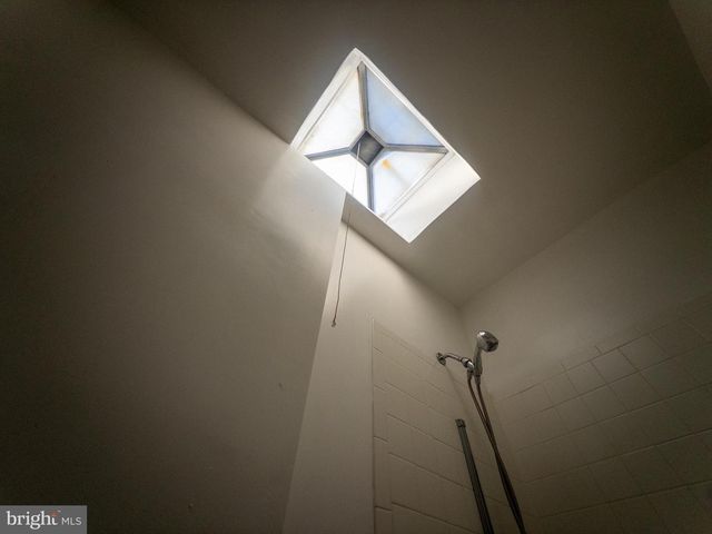 2122 W LEXINGTON ST W, Baltimore, MD 21223