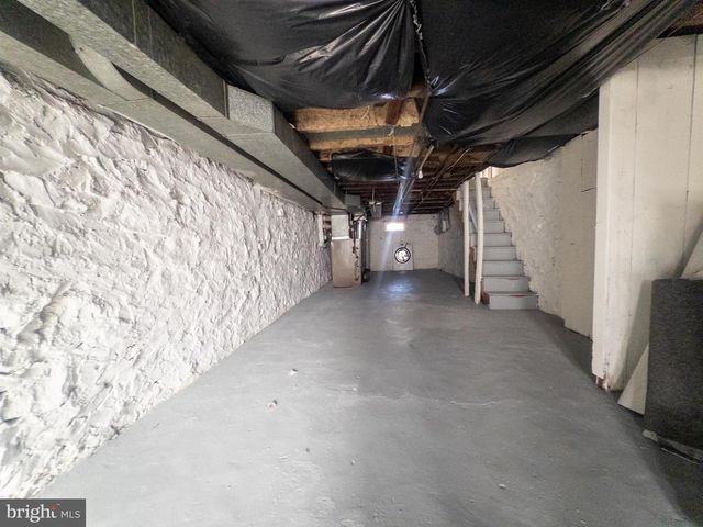 2122 W LEXINGTON ST W, Baltimore, MD 21223