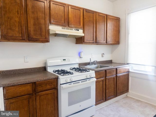 2122 W LEXINGTON ST W, Baltimore, MD 21223