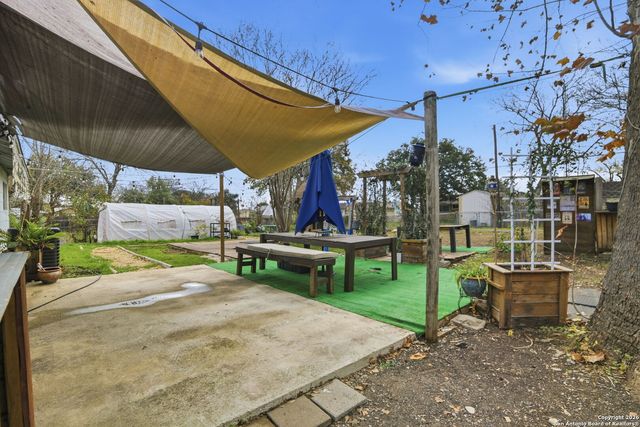 846 Horseshoe Trail, Universal City, TX 78148