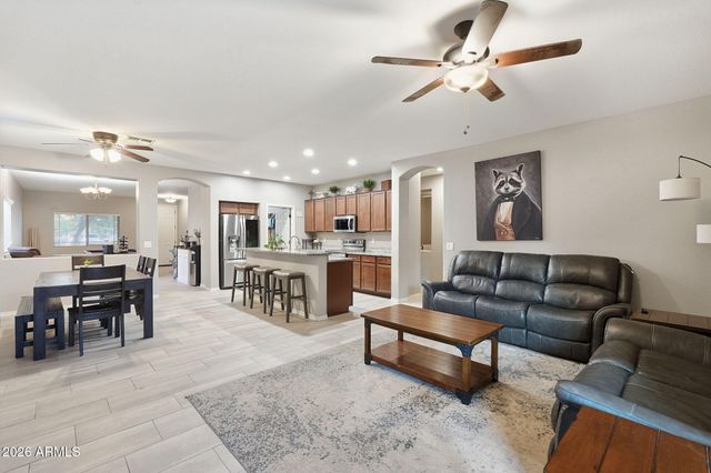 859 W HARVEST Road, San Tan Valley, AZ 85140