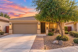 859 W HARVEST Road, San Tan Valley, AZ 85140