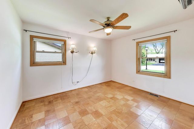 241 Brookhaven Drive, Elk Grove Village, IL 60007
