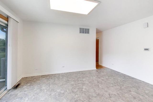 241 Brookhaven Drive, Elk Grove Village, IL 60007