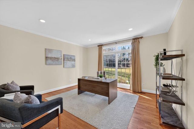 9012-A OLD DOMINION DR, Mclean, VA 22102