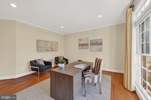 9012-A OLD DOMINION DR, Mclean, VA 22102