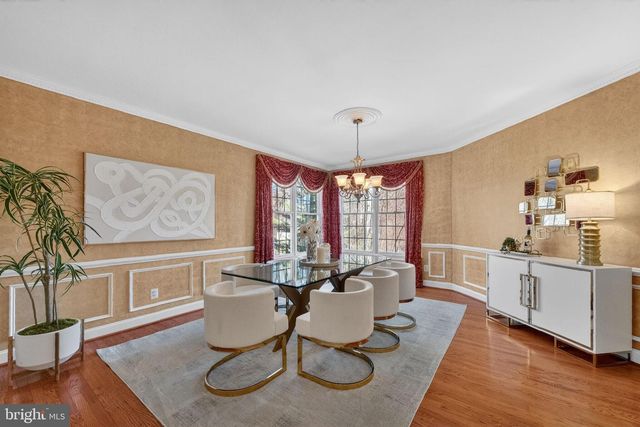 9012-A OLD DOMINION DR, Mclean, VA 22102