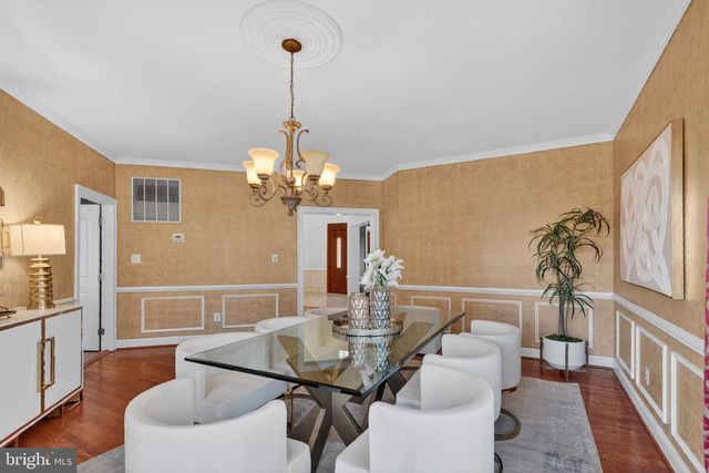 9012-A OLD DOMINION DR, Mclean, VA 22102