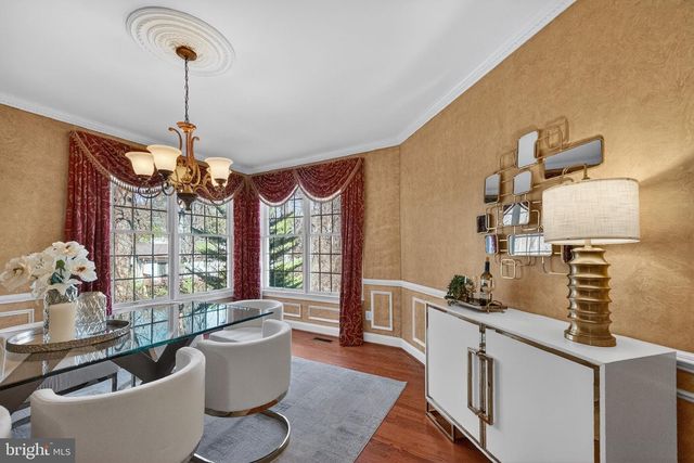 9012-A OLD DOMINION DR, Mclean, VA 22102