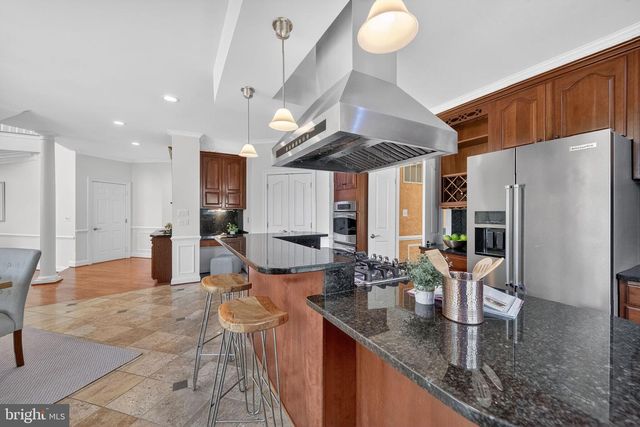 9012-A OLD DOMINION DR, Mclean, VA 22102