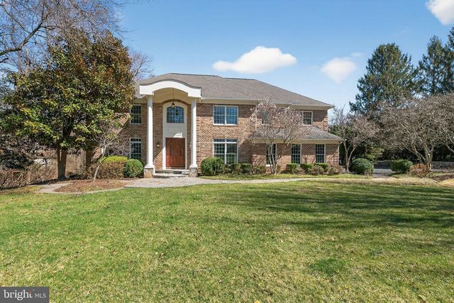 9012-A OLD DOMINION DR, Mclean, VA 22102
