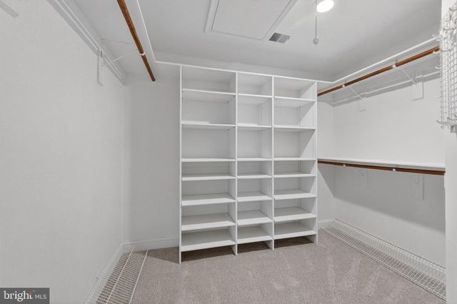 9012-A OLD DOMINION DR, Mclean, VA 22102