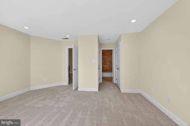 9012-A OLD DOMINION DR, Mclean, VA 22102