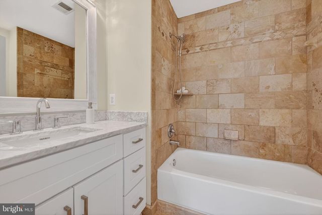 9012-A OLD DOMINION DR, Mclean, VA 22102