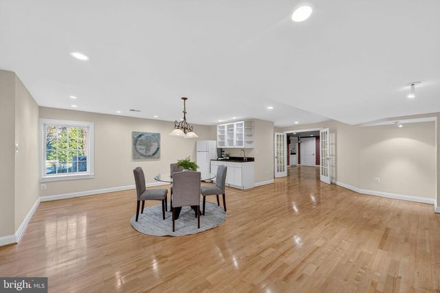 9012-A OLD DOMINION DR, Mclean, VA 22102