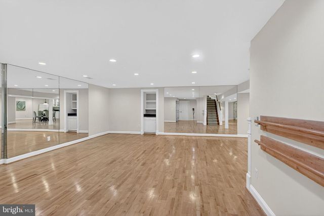 9012-A OLD DOMINION DR, Mclean, VA 22102