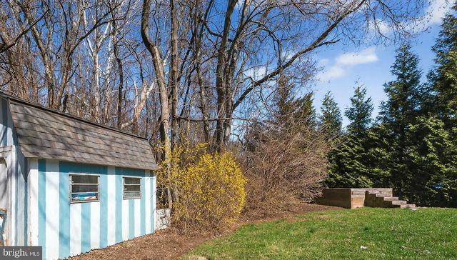 9012-A OLD DOMINION DR, Mclean, VA 22102