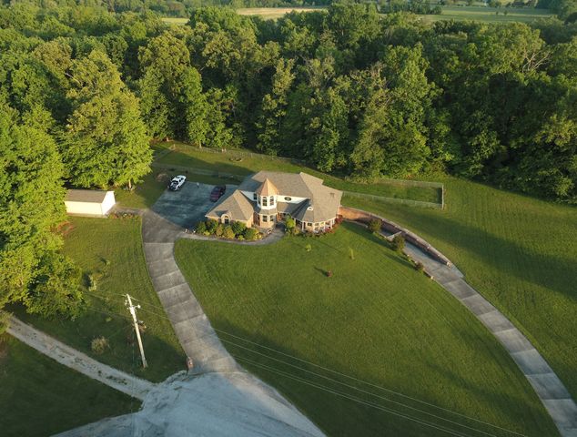 168 Maple Valley Ln, Cookeville, TN 38506