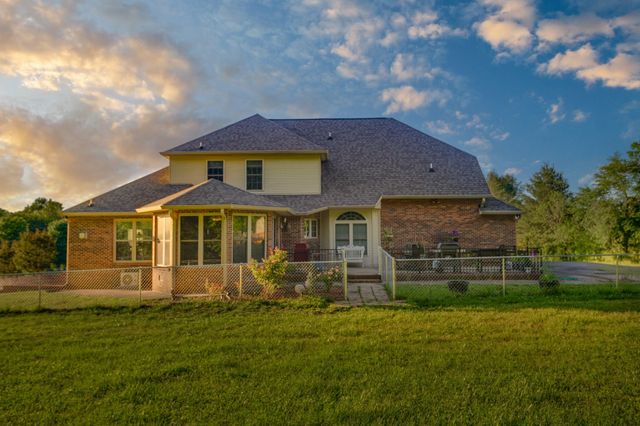 168 Maple Valley Ln, Cookeville, TN 38506