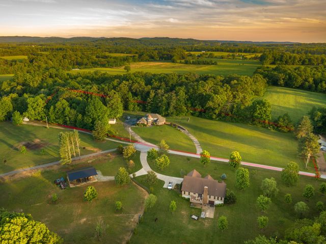 168 Maple Valley Ln, Cookeville, TN 38506