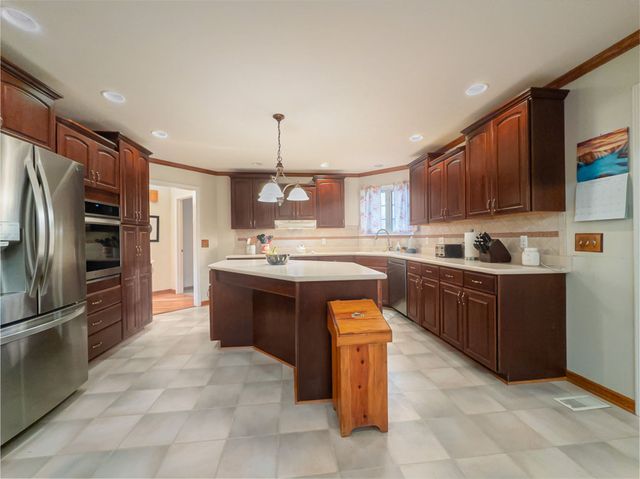 168 Maple Valley Ln, Cookeville, TN 38506