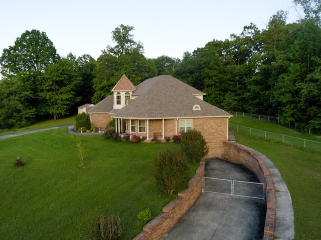 168 Maple Valley Ln, Cookeville, TN 38506