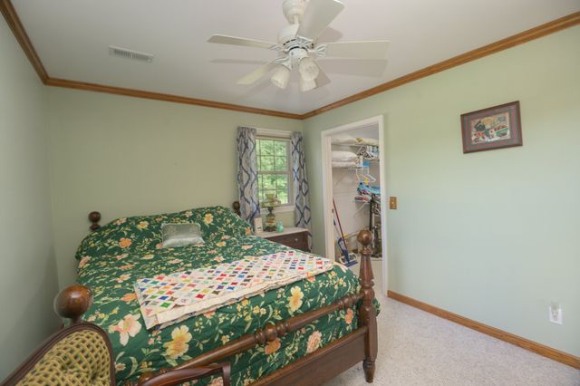 168 Maple Valley Ln, Cookeville, TN 38506