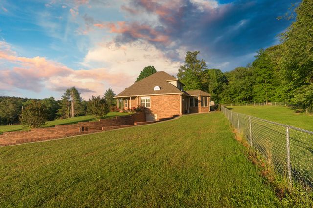 168 Maple Valley Ln, Cookeville, TN 38506