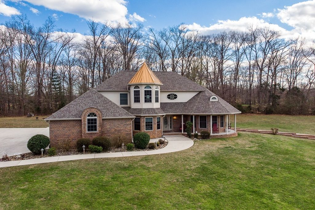 168 Maple Valley Ln, Cookeville, TN 38506