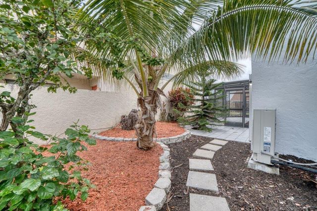 905 NW 22nd Avenue, Delray Beach, FL 33445